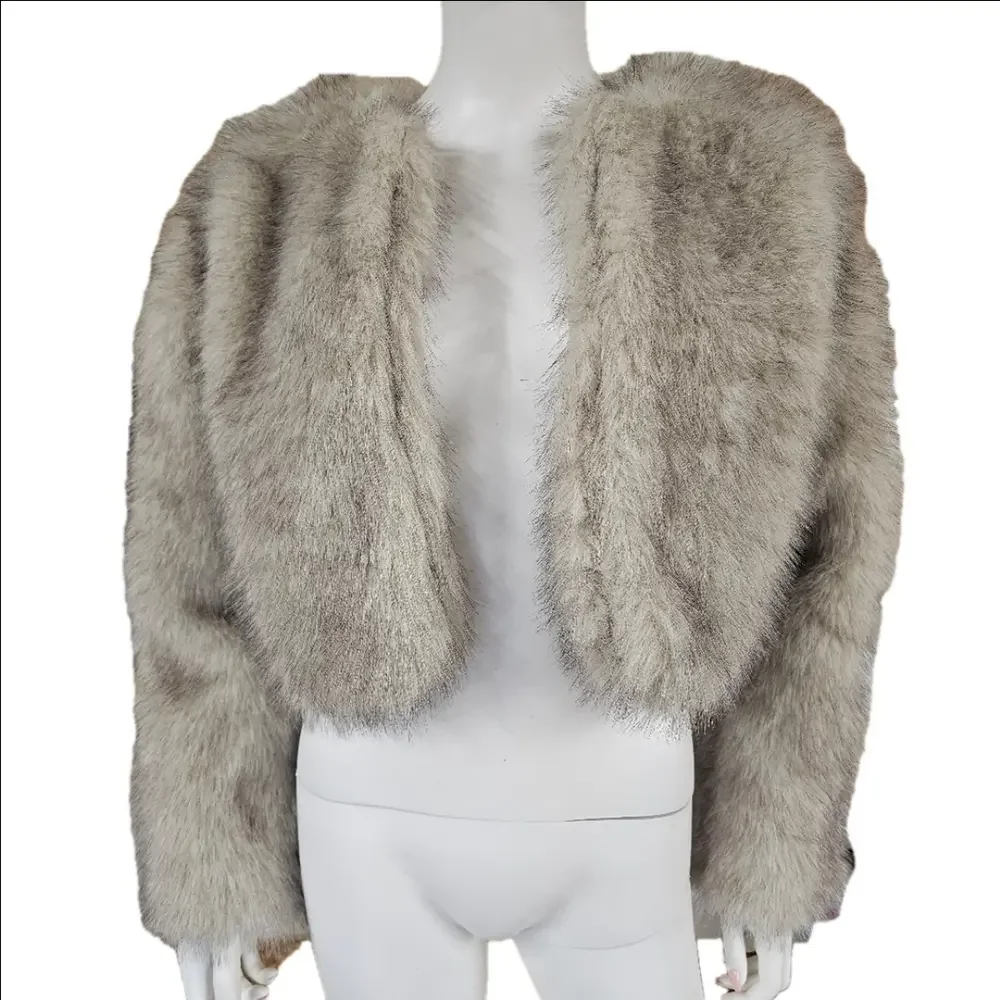 Elegant Faux Fur Jacket in Tan - Picture 2 of 8